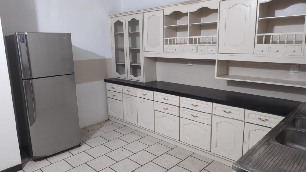 Aaram House Guest house